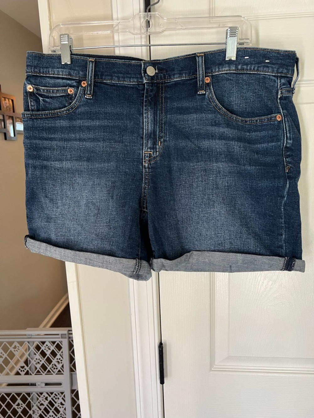 GAP Dark Blue Denim Girlfriend Shorts - Mid Rise Size 14R Waist 32 in